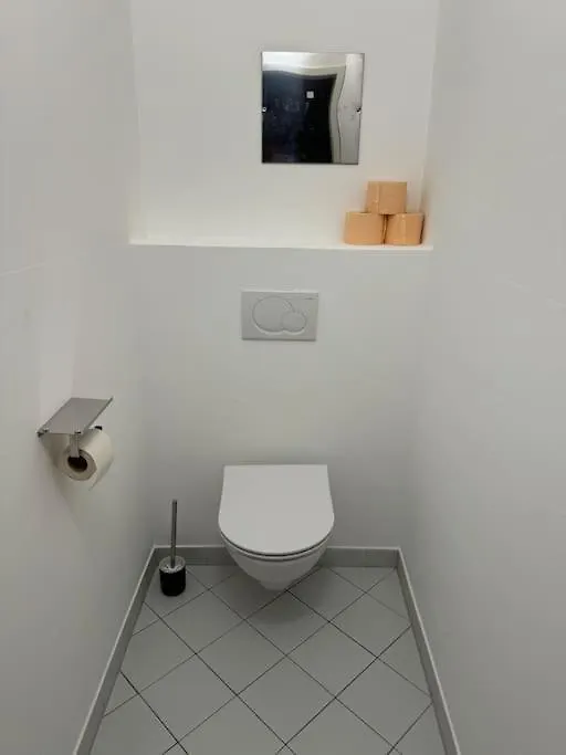 Apartment Fuer 3 Beim Westbahnhof Vienna
